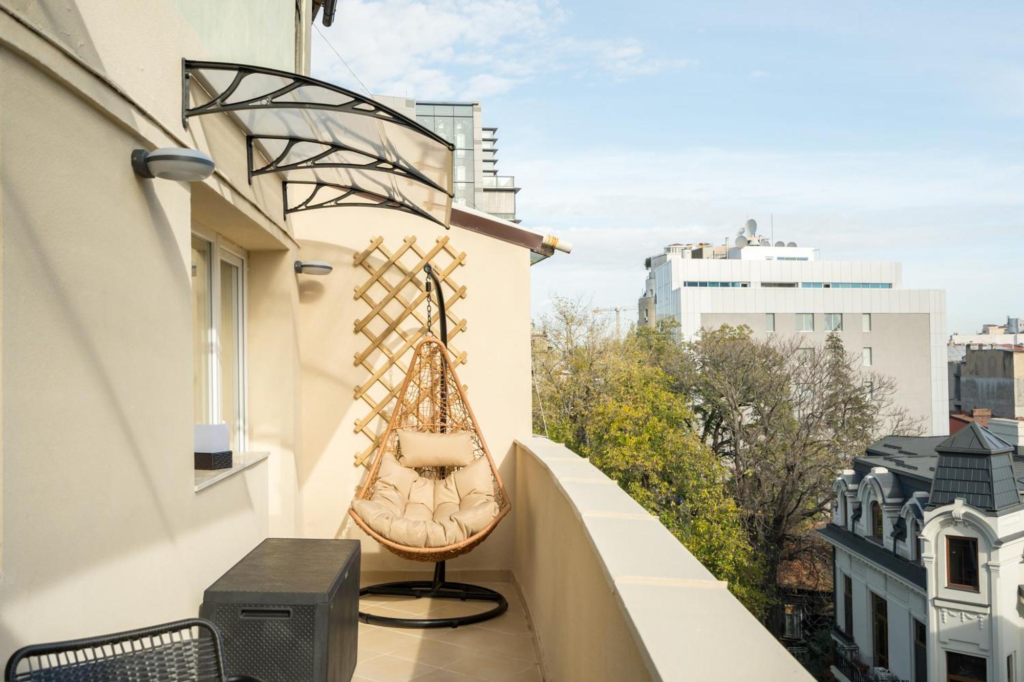 Urban Dream Studio With City Views & Comfort Бухарест Экстерьер фото