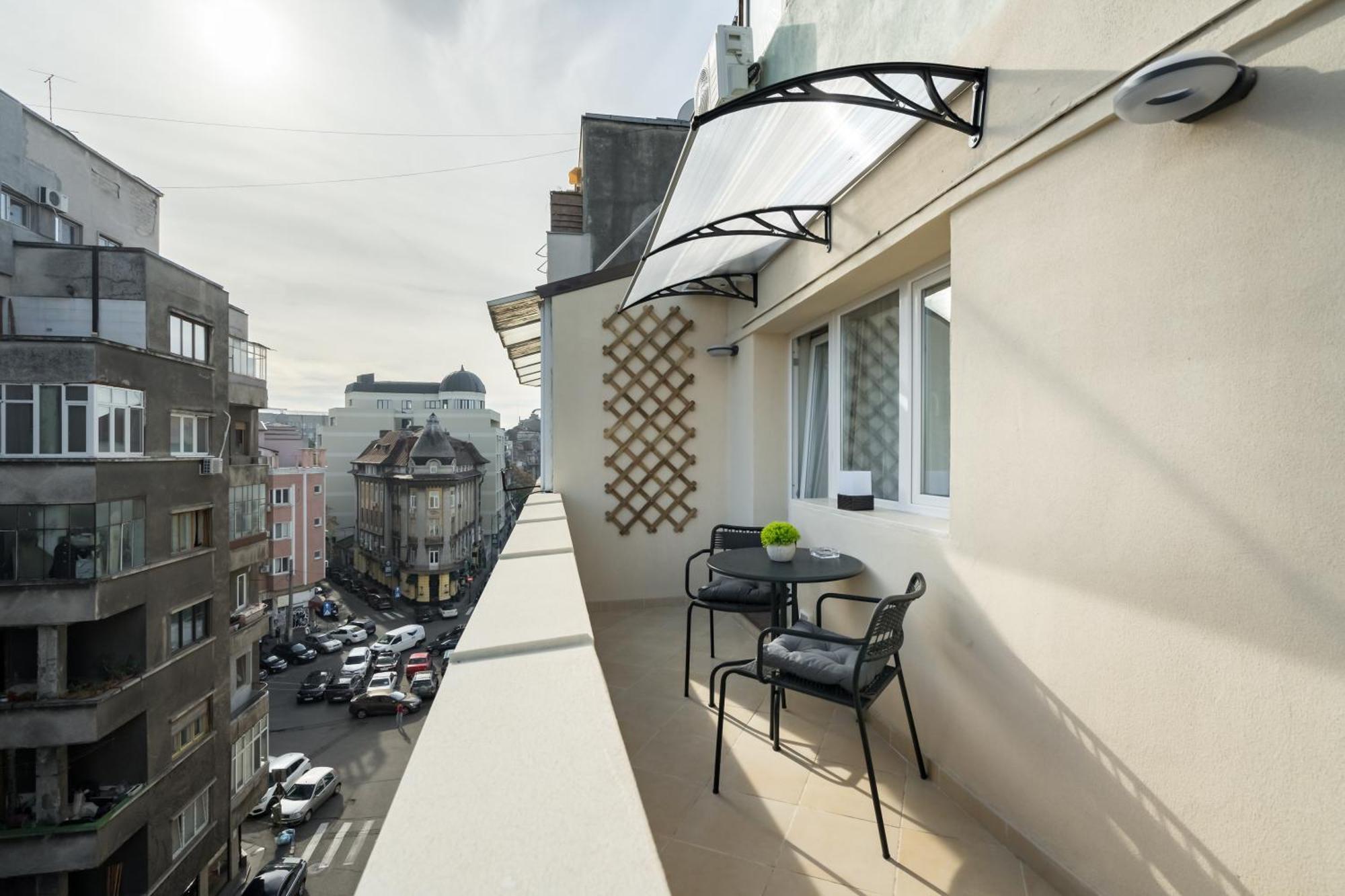 Urban Dream Studio With City Views & Comfort Бухарест Экстерьер фото